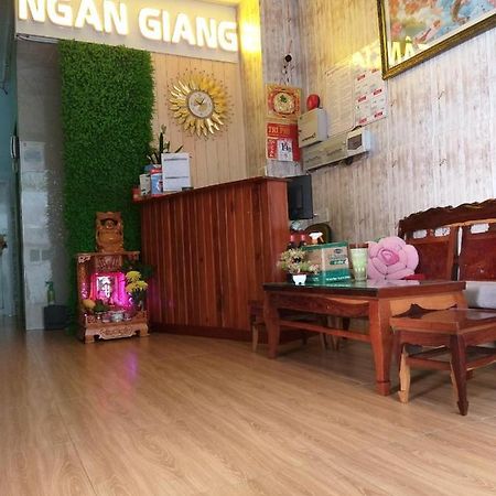 Ngan Giang Guesthouse 두옹 동 외부 사진