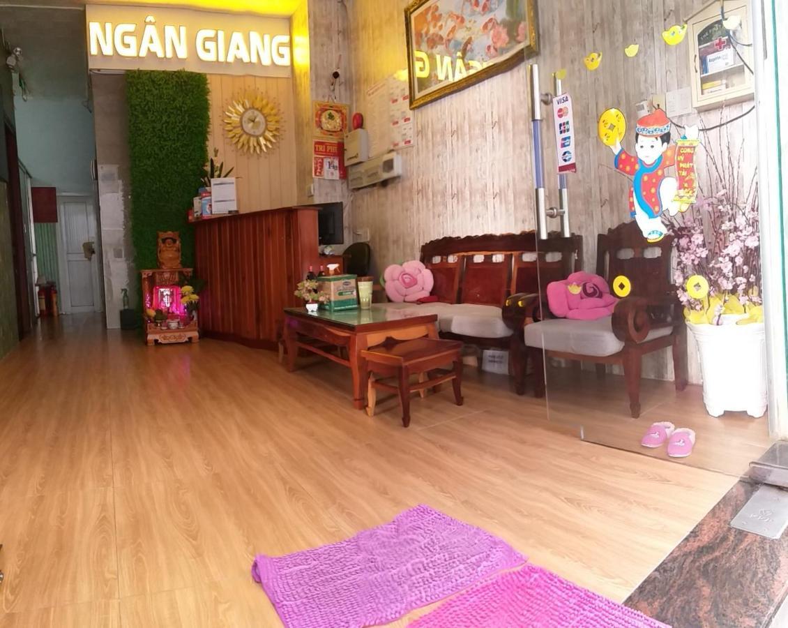 Ngan Giang Guesthouse 두옹 동 외부 사진