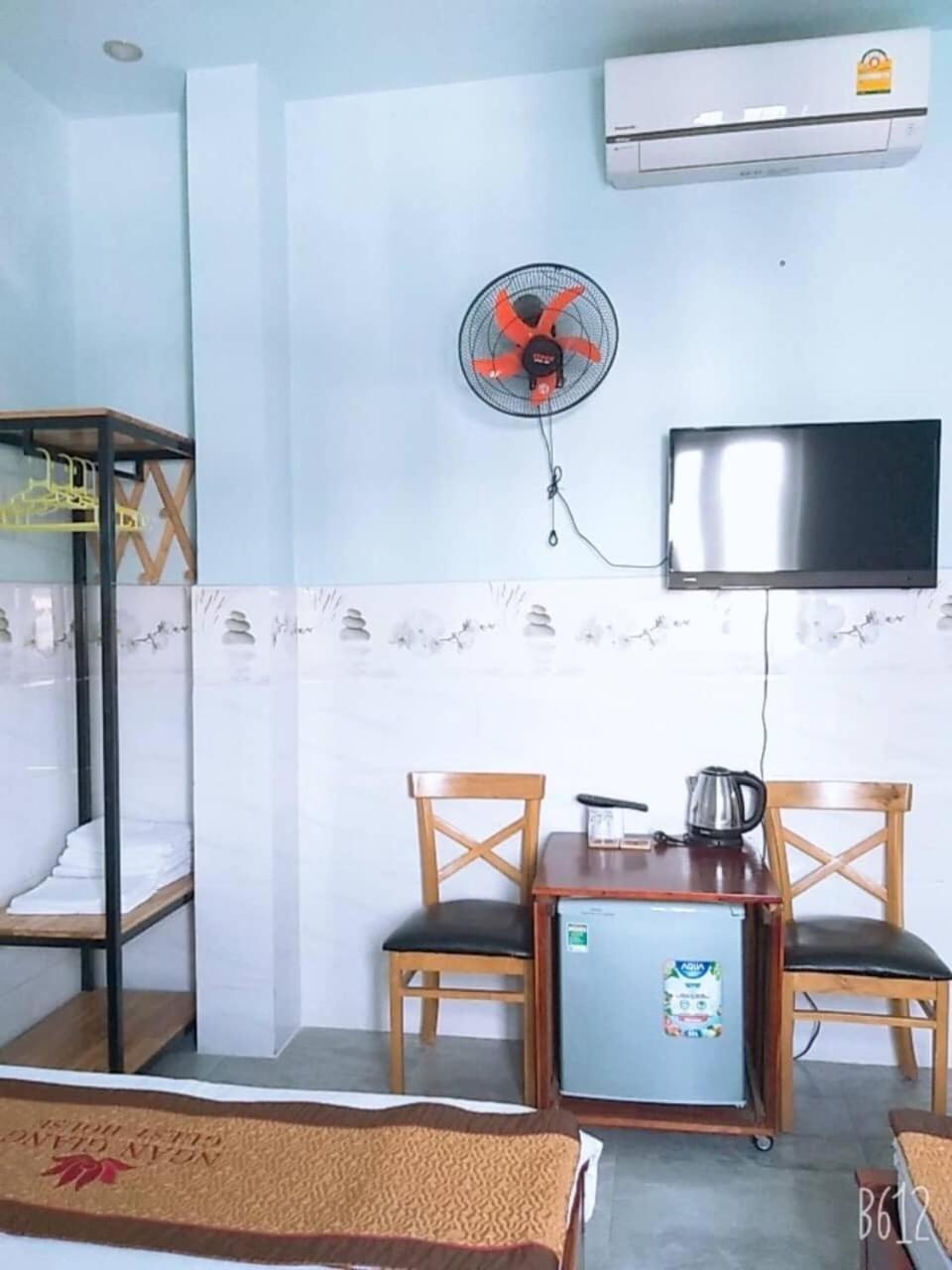 Ngan Giang Guesthouse 두옹 동 외부 사진