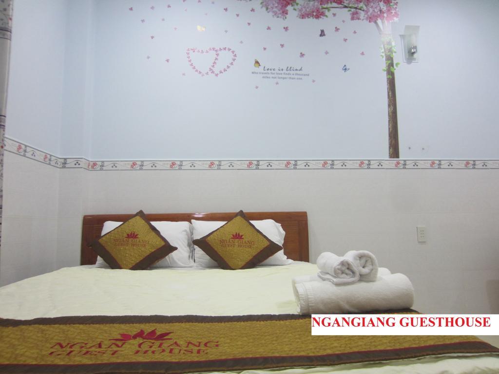 Ngan Giang Guesthouse 두옹 동 외부 사진